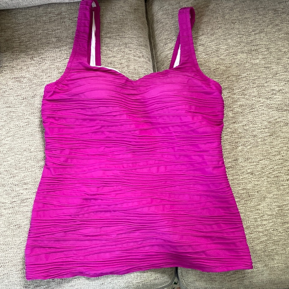 Land’s End Size 8 Tankini Top— Raspberry